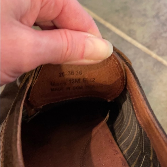 Johnston & Murphy - Picture 4 of 5